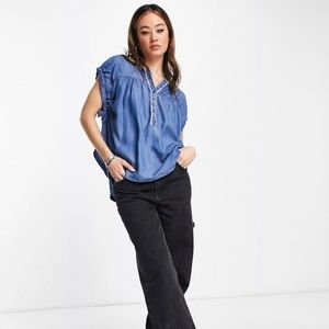 NWT FREE PEOPLE Free People Indigo Summer Love Top 💙